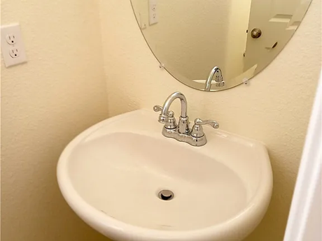 4244 Rutherford Ave - Photo 3 of 22