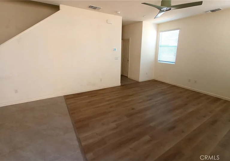 4244 Rutherford Ave - Photo 4 of 22