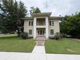 featured image of 201 E Brin St ##3