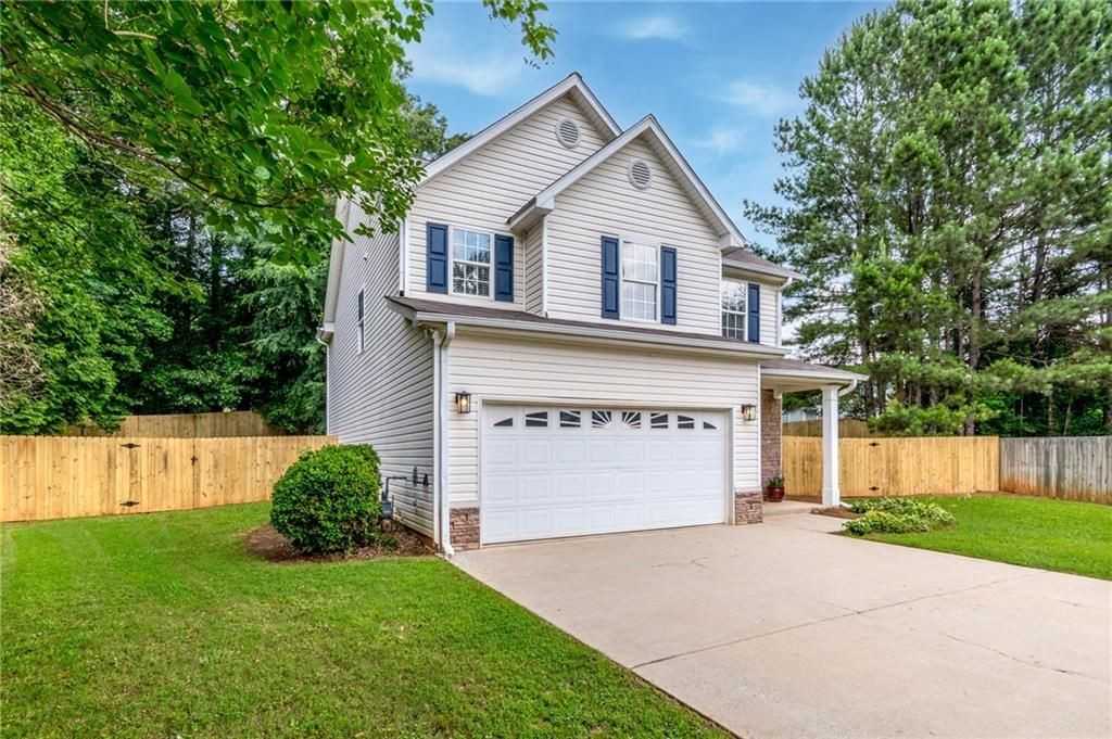134 Lexington Parke Dr - Photo 2 of 50