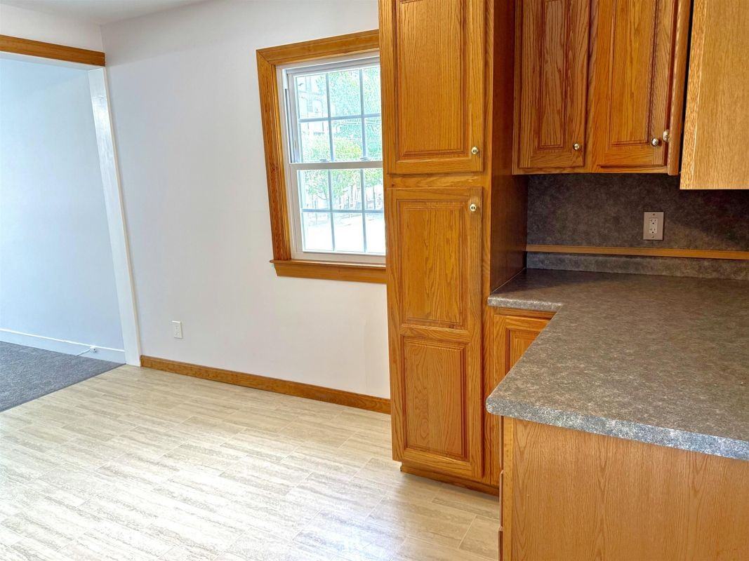 306 Mcgregor St ##2 - Photo 3 of 34