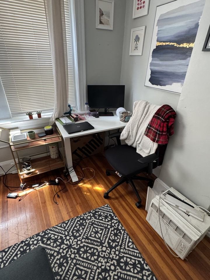 448 Hanover St #302 - Photo 7 of 18