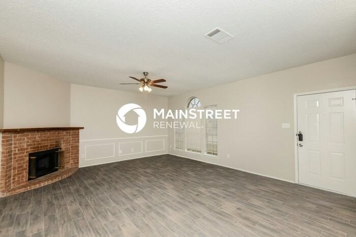 7721 Liz Ln - Photo 3 of 16