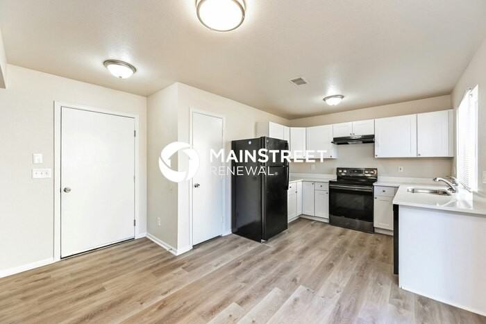 4736 Flanders Way - Photo 4 of 17