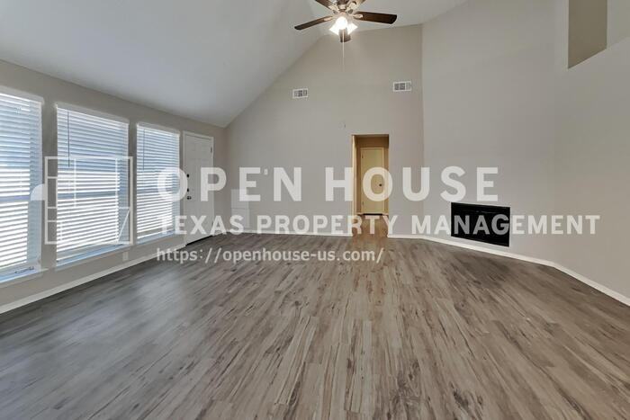 13215 Noblecrest Dr - Photo 5 of 20