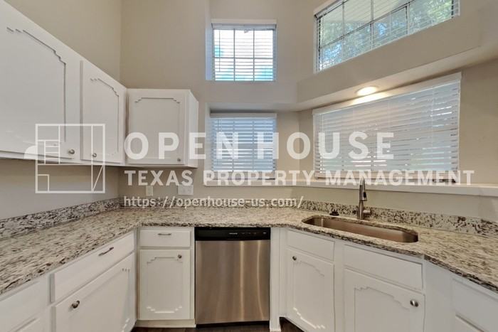 13215 Noblecrest Dr - Photo 7 of 20