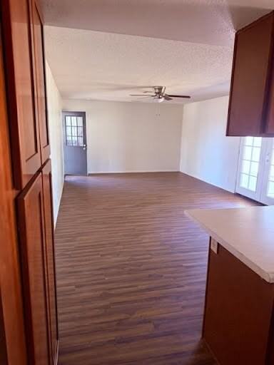 8238 W Amelia Ave - Photo 7 of 15
