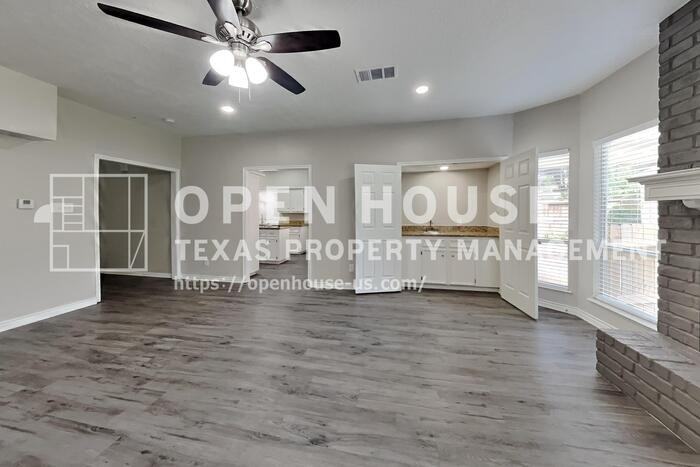 12127 Rocky Lake Dr #4822237200 - Photo 5 of 24
