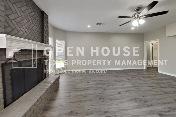 12127 Rocky Lake Dr #4822237200 - Photo 6 of 24