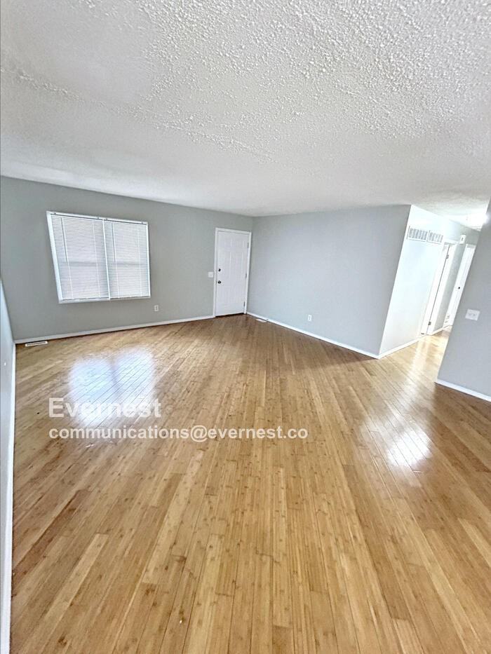 15686 Ninety-Third Avenue - Photo 6 of 23
