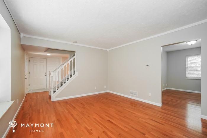 5506 Shannon Heights Blvd - Photo 6 of 14
