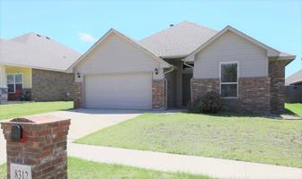 featured image of 8312 Nw 140th St
