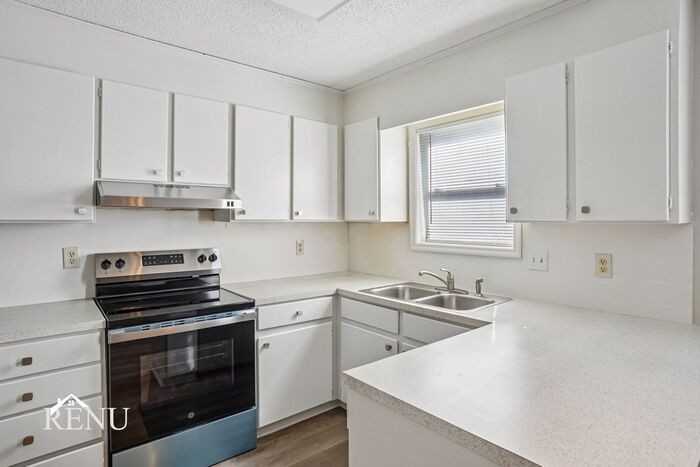 324 Bethabara Hills Ct - Photo 3 of 25