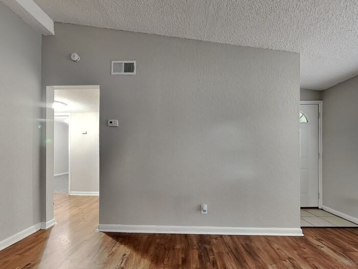 6705 Gaspar Cir E - Photo 5 of 19