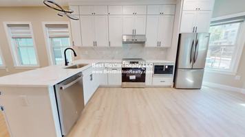 featured image of 231 Highland Ave #1