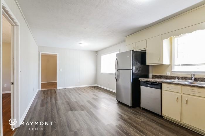 1411 Bucks Dr - Photo 5 of 11