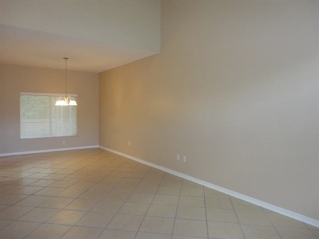 13225 Royal George Ave - Photo 3 of 16