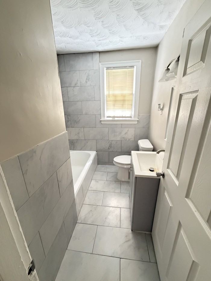 3377 Rockwood Ave - Photo 5 of 7