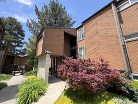 2416 S Elizabeth St #5 - Photo 1 of 1