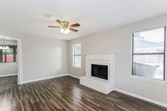 3508 Reins Ct - Photo 5 of 11