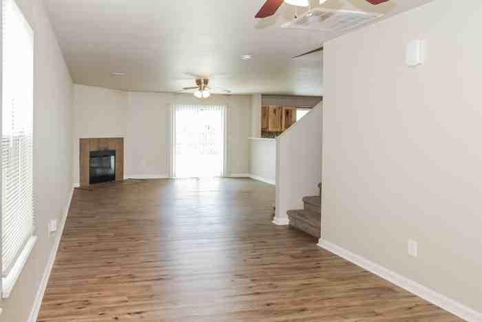 251 Bermuda Lakes Dr - Photo 4 of 12