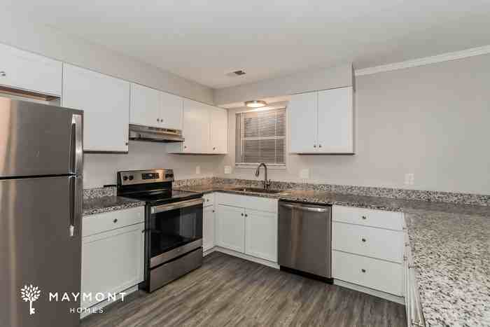 11252 Pippin Rd - Photo 3 of 11