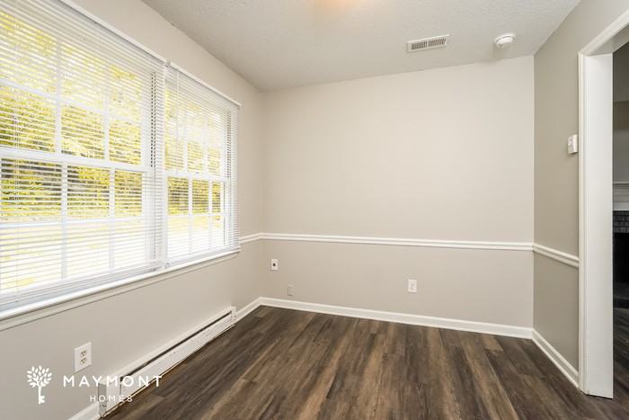 5916 Stoneybrook Cir - Photo 4 of 11