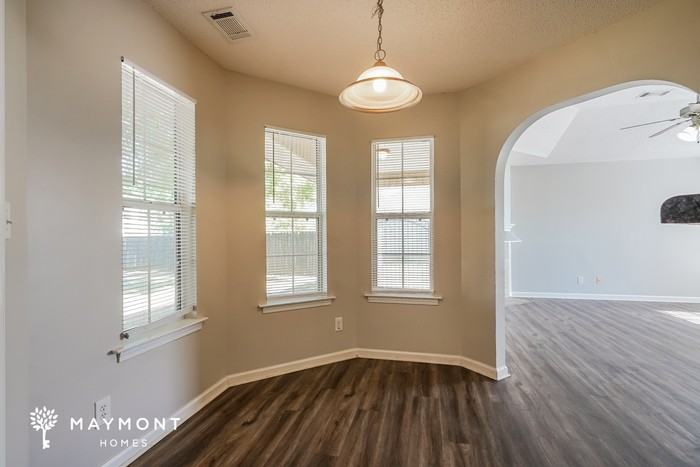 96 Barnes Ct - Photo 5 of 11