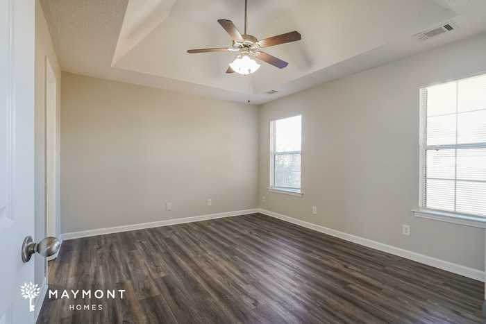 96 Barnes Ct - Photo 7 of 11