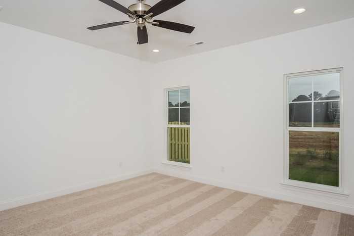 1031 Highgrove Hts Nw - Photo 6 of 12