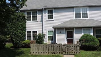 featured image of 62 Eaton Ct #62