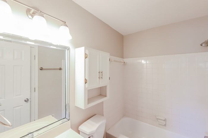 437 7th Ave - Photo 7 of 11