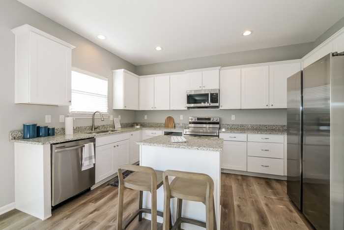 1005 Nw High View Dr - Photo 6 of 16