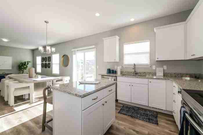1005 Nw High View Dr - Photo 7 of 16