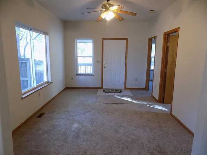 216 N Fern St - Photo 3 of 14