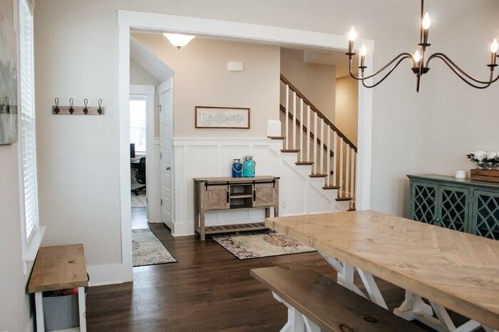 393 Oak Park St - Photo 3 of 46