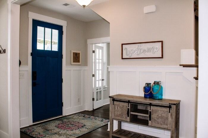 393 Oak Park St - Photo 4 of 46
