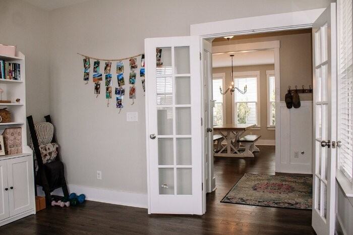 393 Oak Park St - Photo 6 of 46