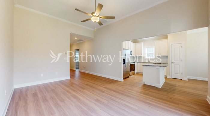112 S Sina St - Photo 2 of 19