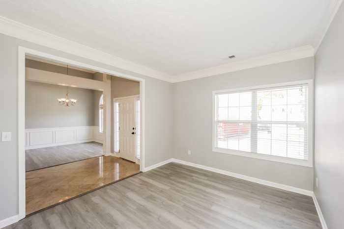338 Interlake Pass - Photo 7 of 15