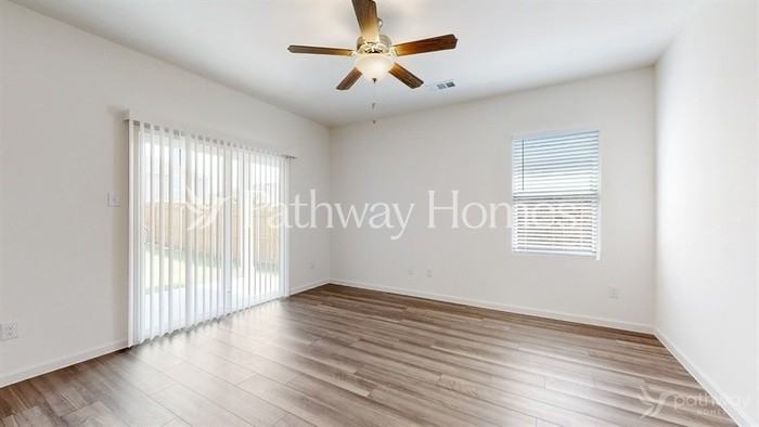 1408 Ancer Way - Photo 3 of 20