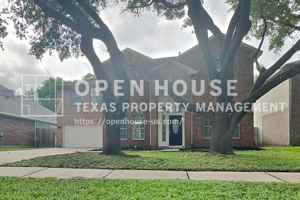 featured image of 1210 Colonial Heights Dr
