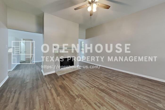 5102 Dobbin Springs Ln - Photo 5 of 20