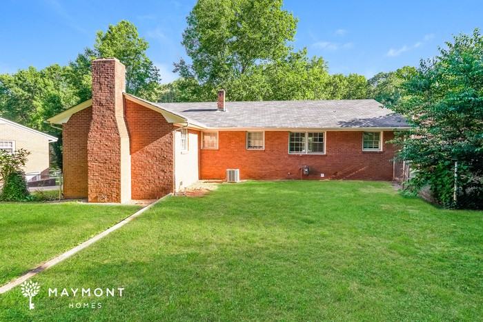 2326 Kaywood Ln - Photo 3 of 3