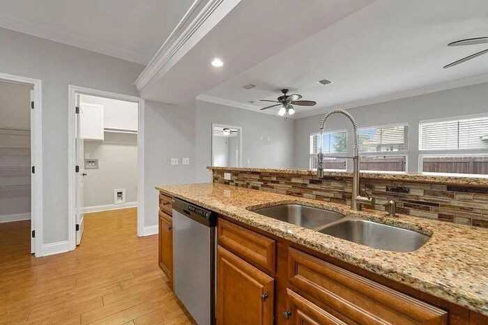 116 Jonquil Ave Nw - Photo 5 of 22