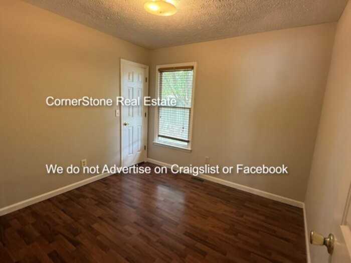 1267 Exeter Ln - Photo 7 of 15