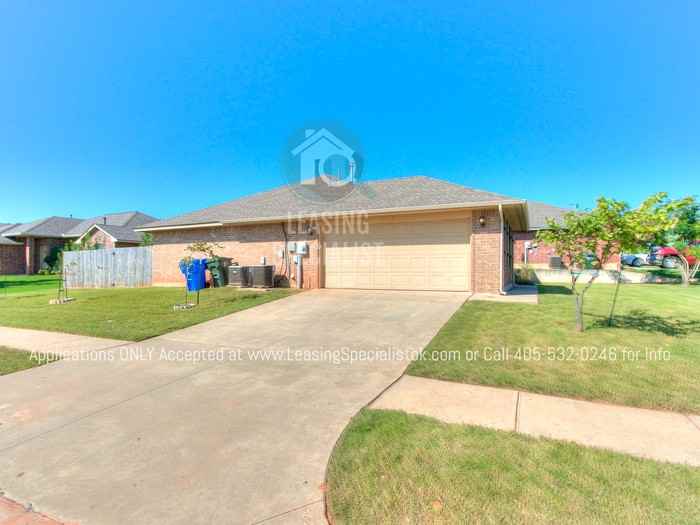 200 Tecumseh Meadows Dr - Photo 5 of 50