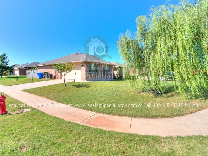 200 Tecumseh Meadows Dr - Photo 6 of 50
