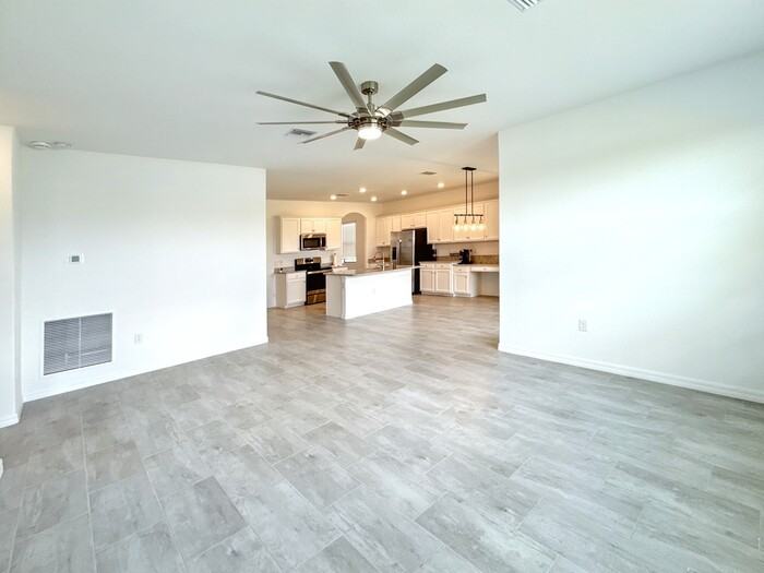 11305 Shady Blossom Dr - Photo 3 of 39