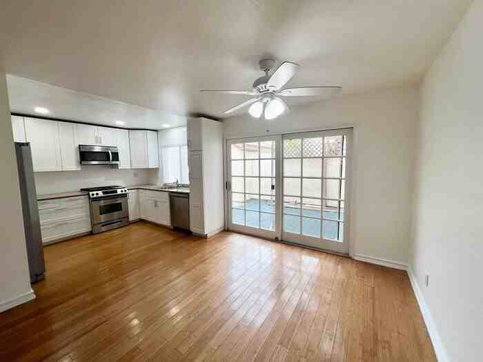 5548 Caminito Katerina - Photo 3 of 24